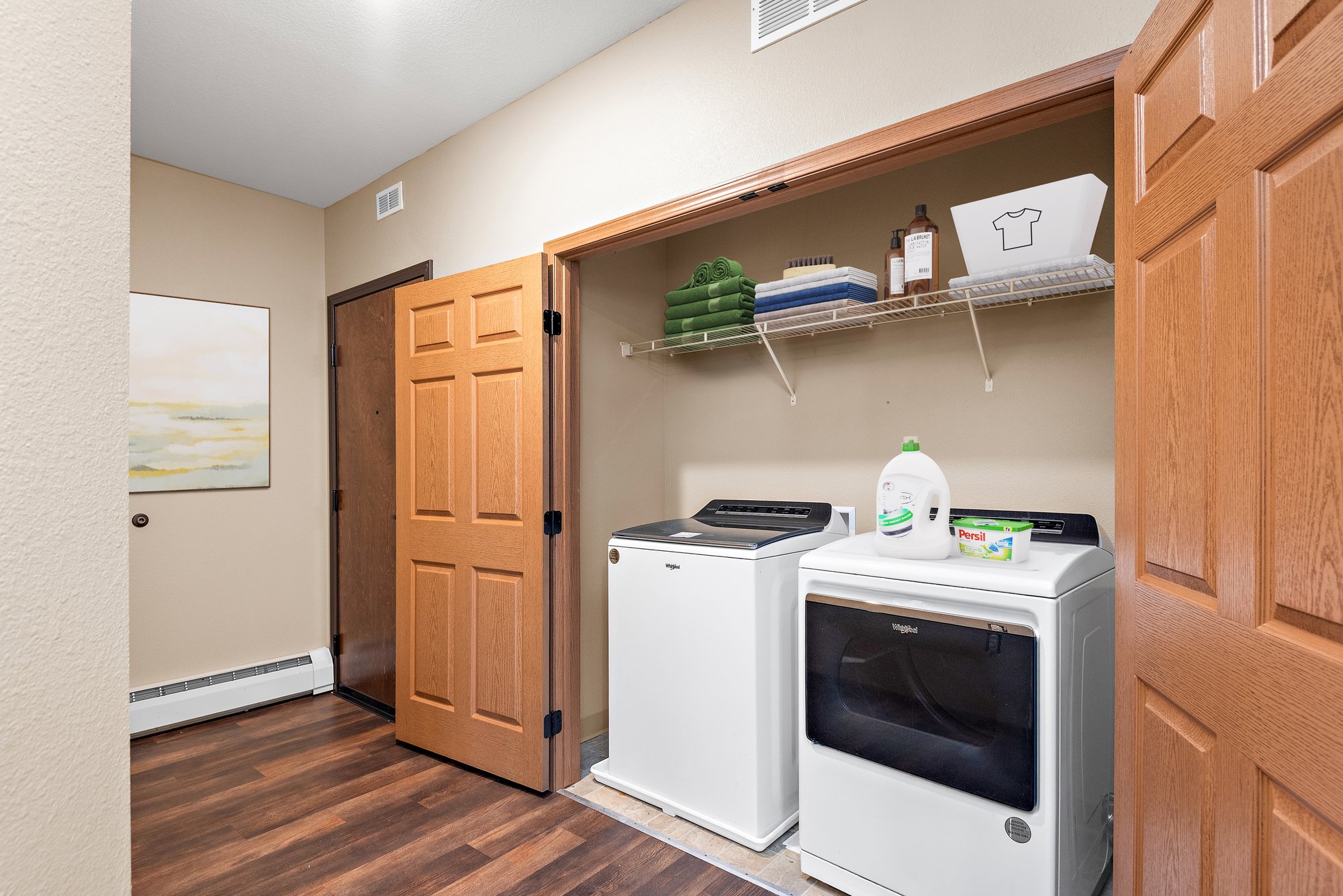 Bott 3 4 BR 2 BA laundry turret