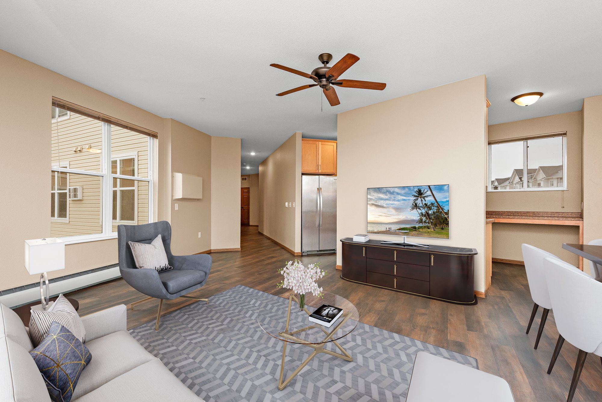 Bott 3 4 BR 2 BA living 2