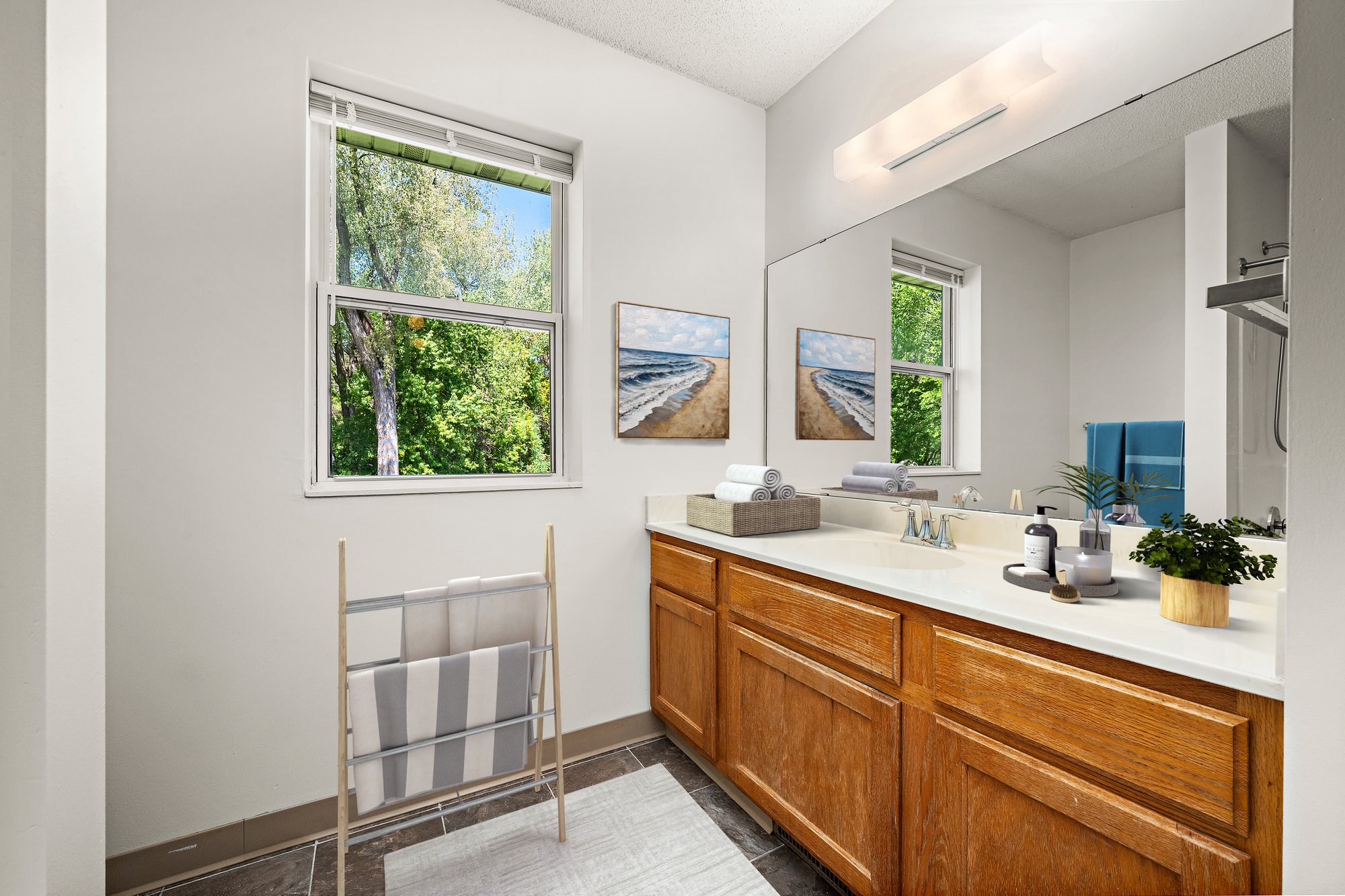 LS - 2 BR bath 2