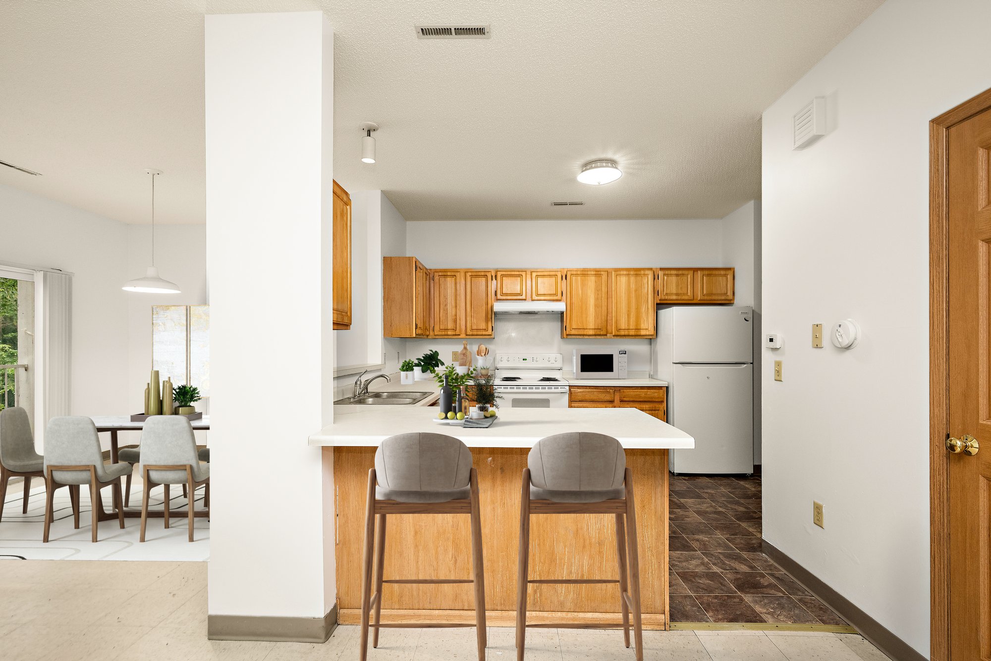 LS 4 BR kitchen-dining