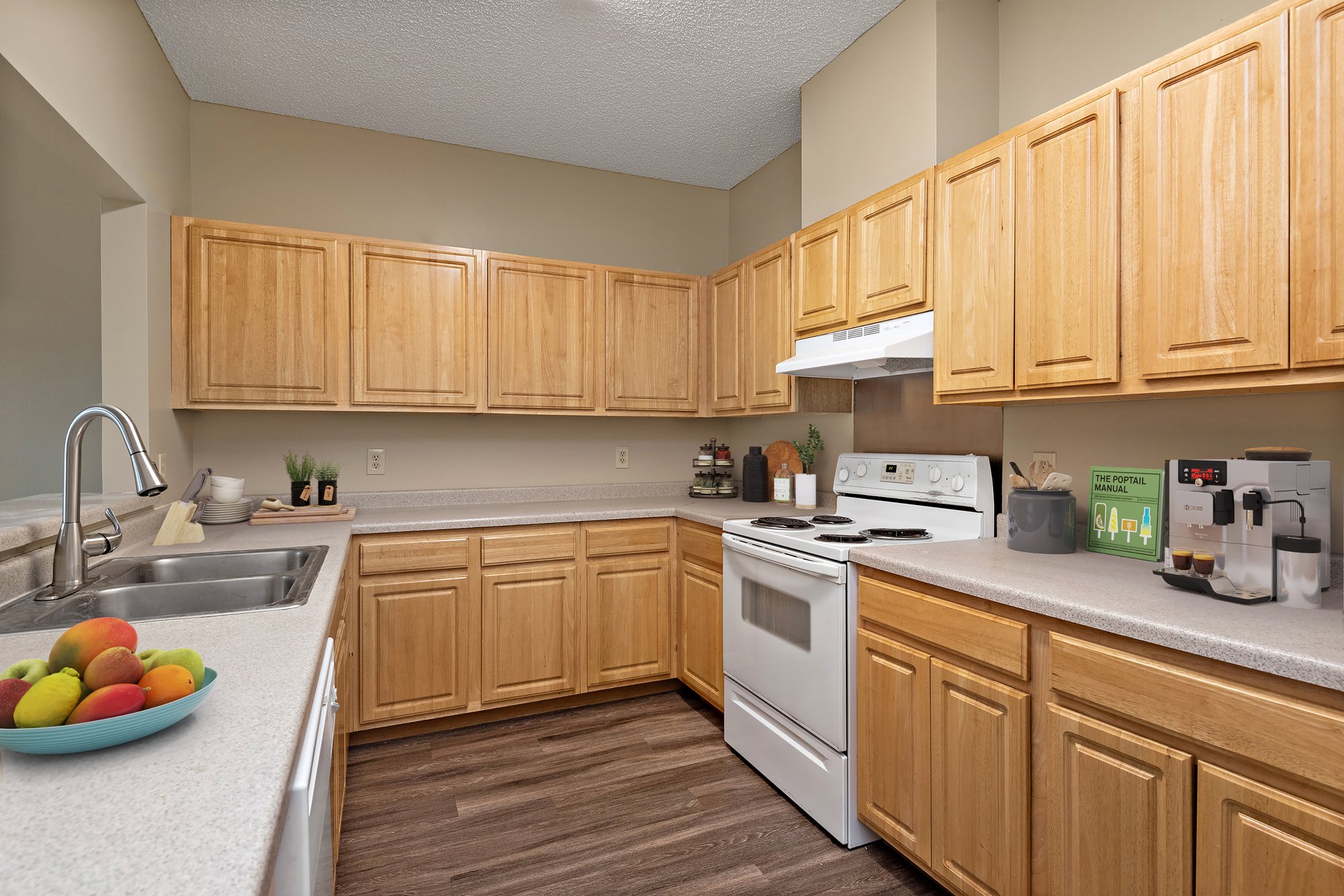 3 BR maple lakes unit 8474-kitchen