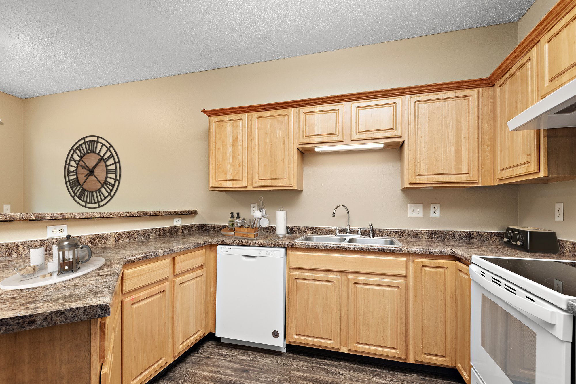 Maple Ridge 3 BR 2 BA - kitchen
