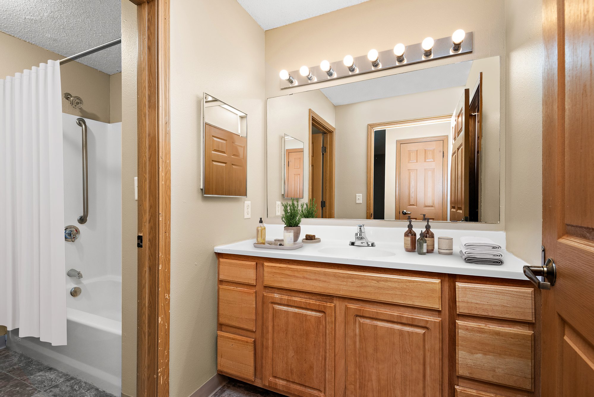 Maple Ridge 3 BR 2 BA bath 2