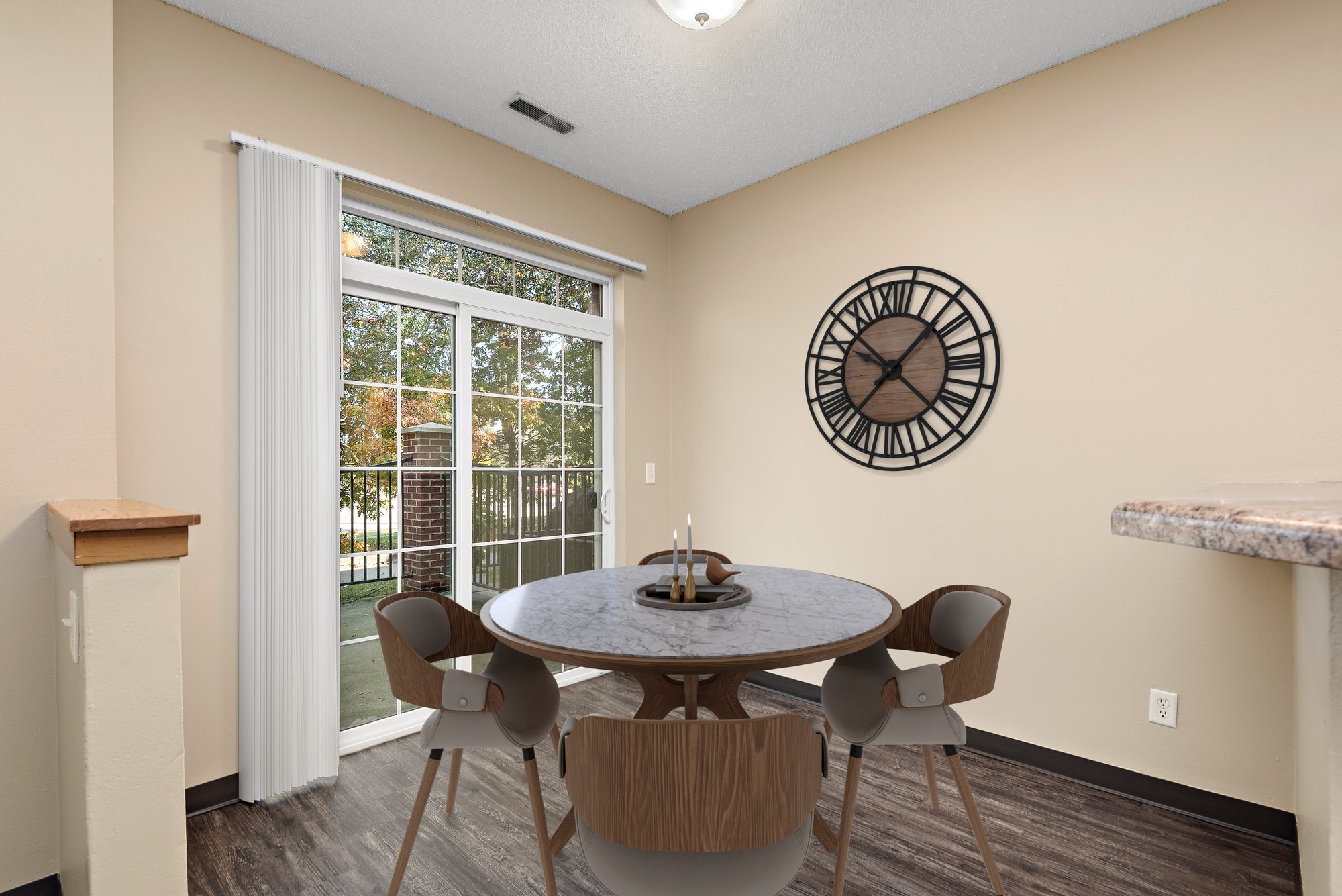 Maple Ridge 3 BR 2 BA dining