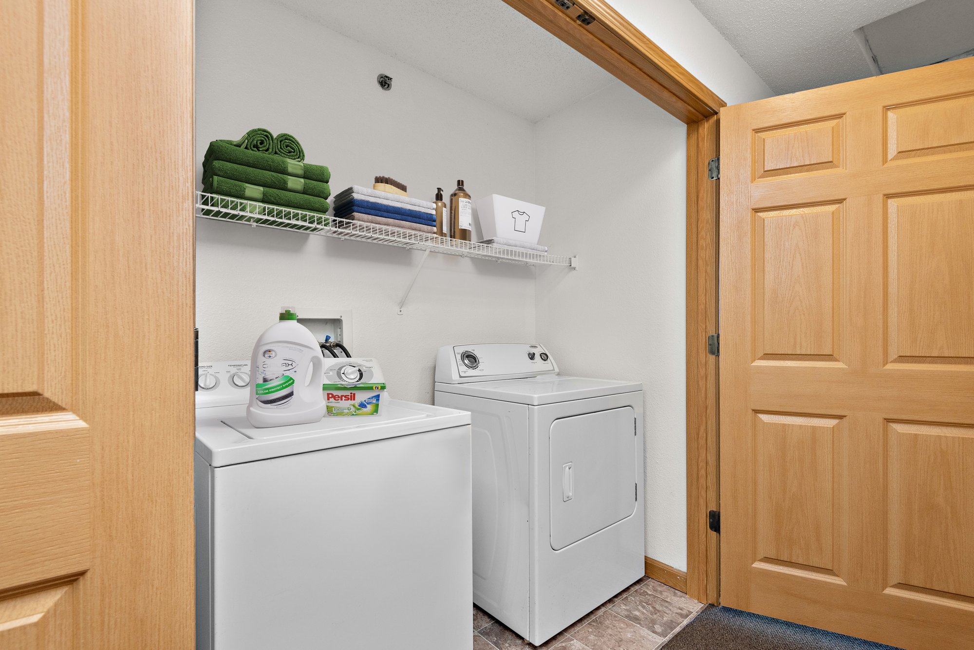 PV 2 BR flat Laundry
