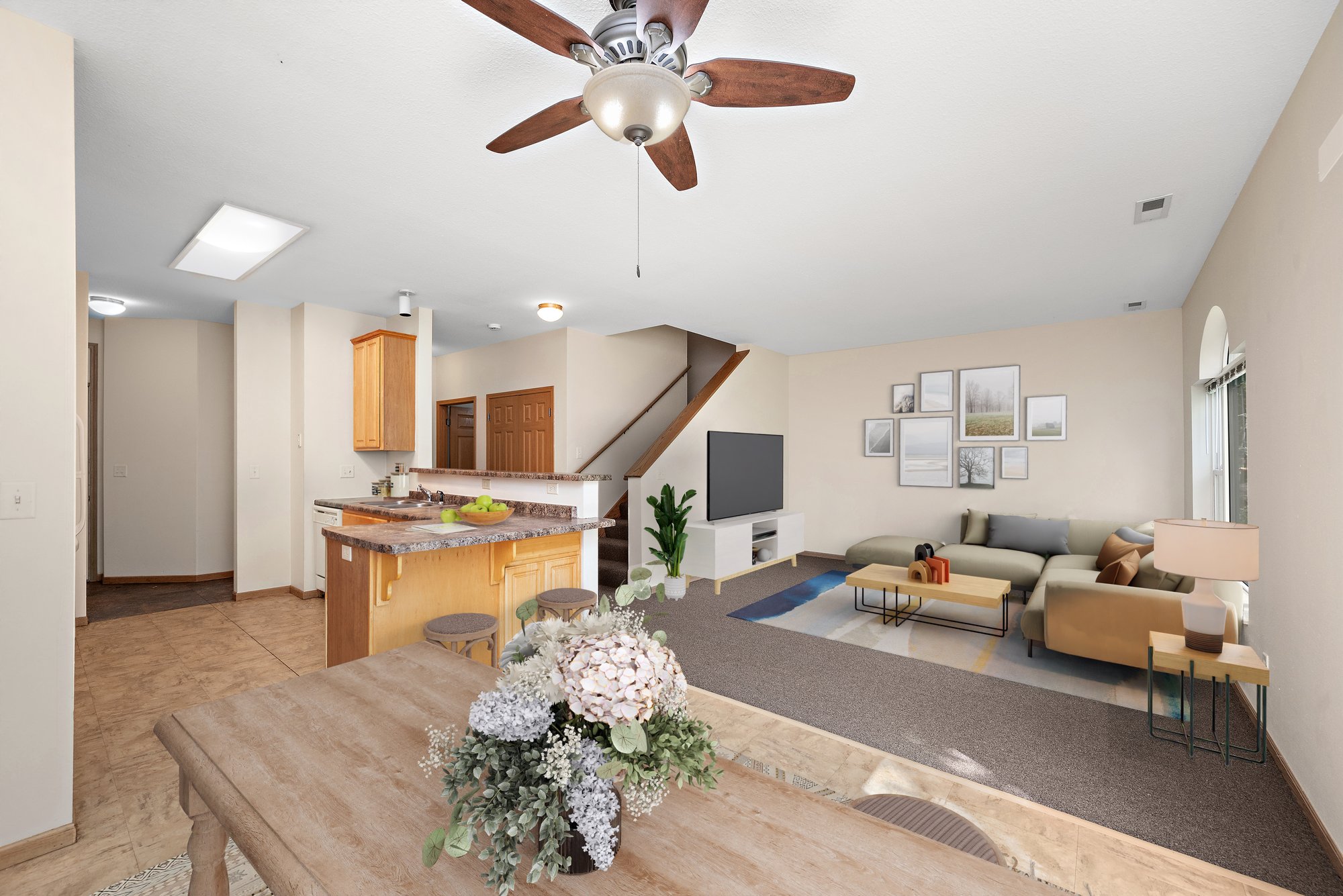Sienna 2 BR 1.5 BA living 3