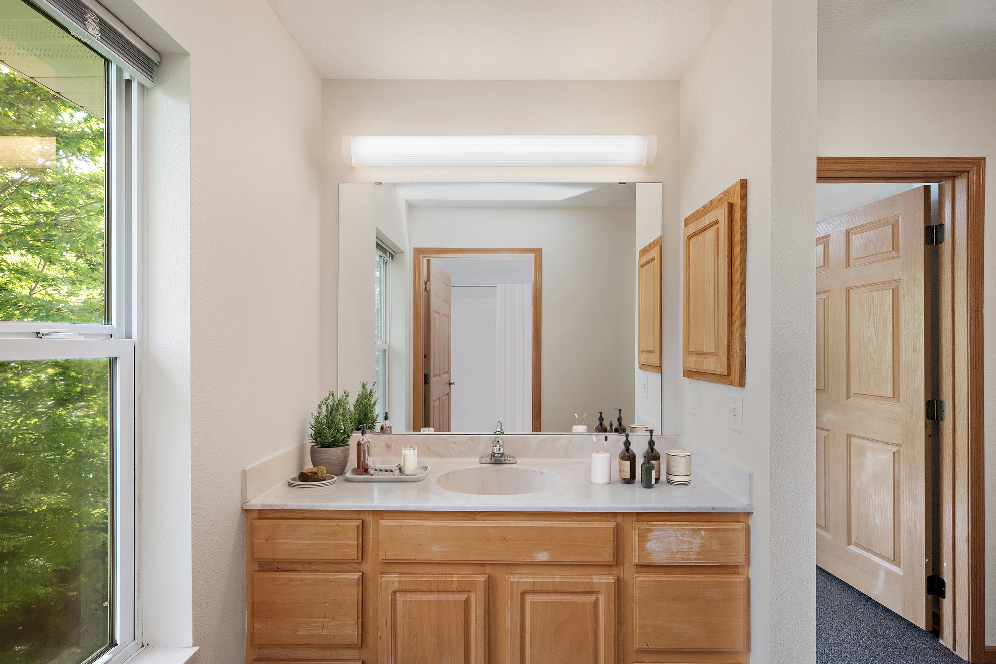 Sienna 2BR 1.5 BA bath 2