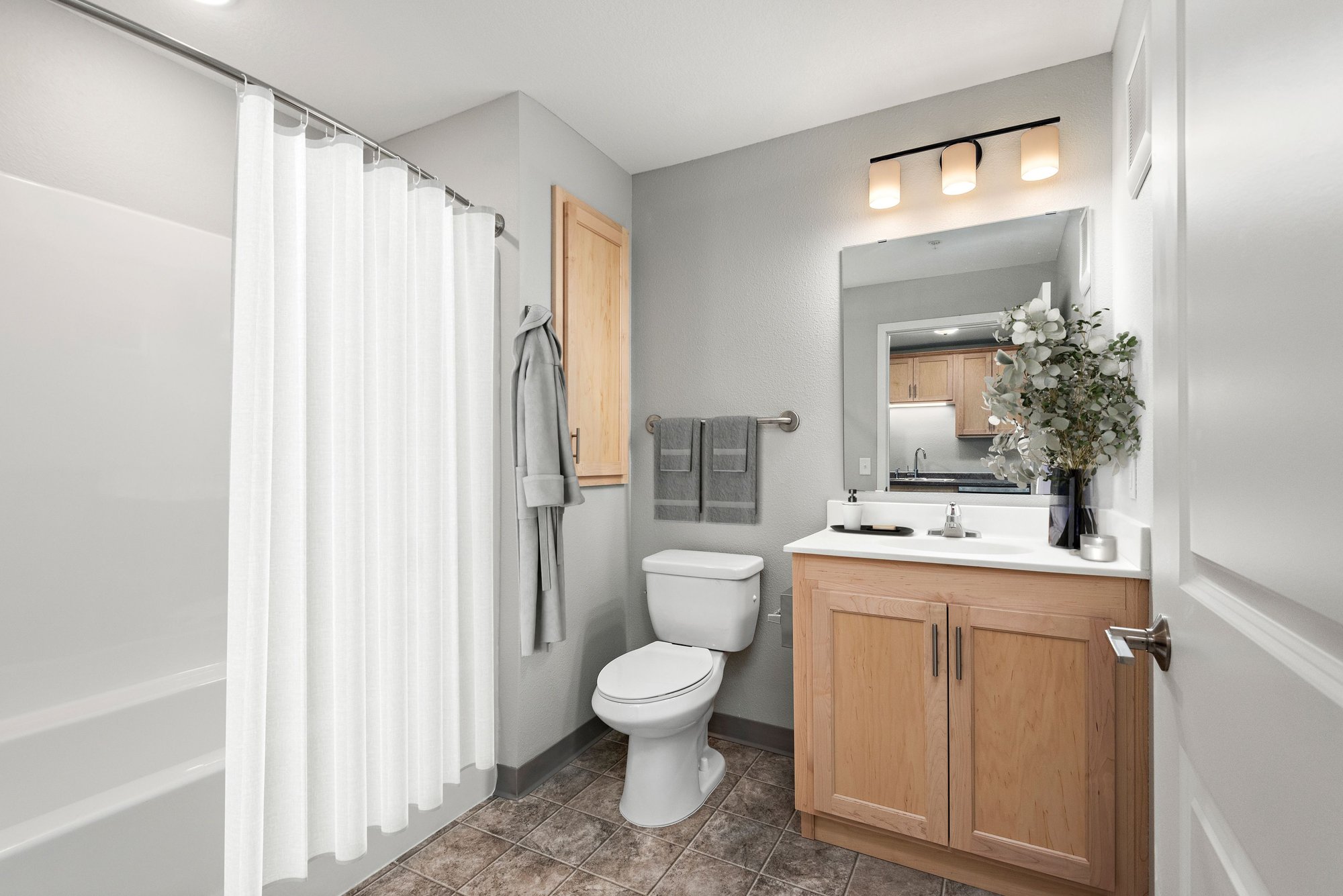 Tessman studio bath