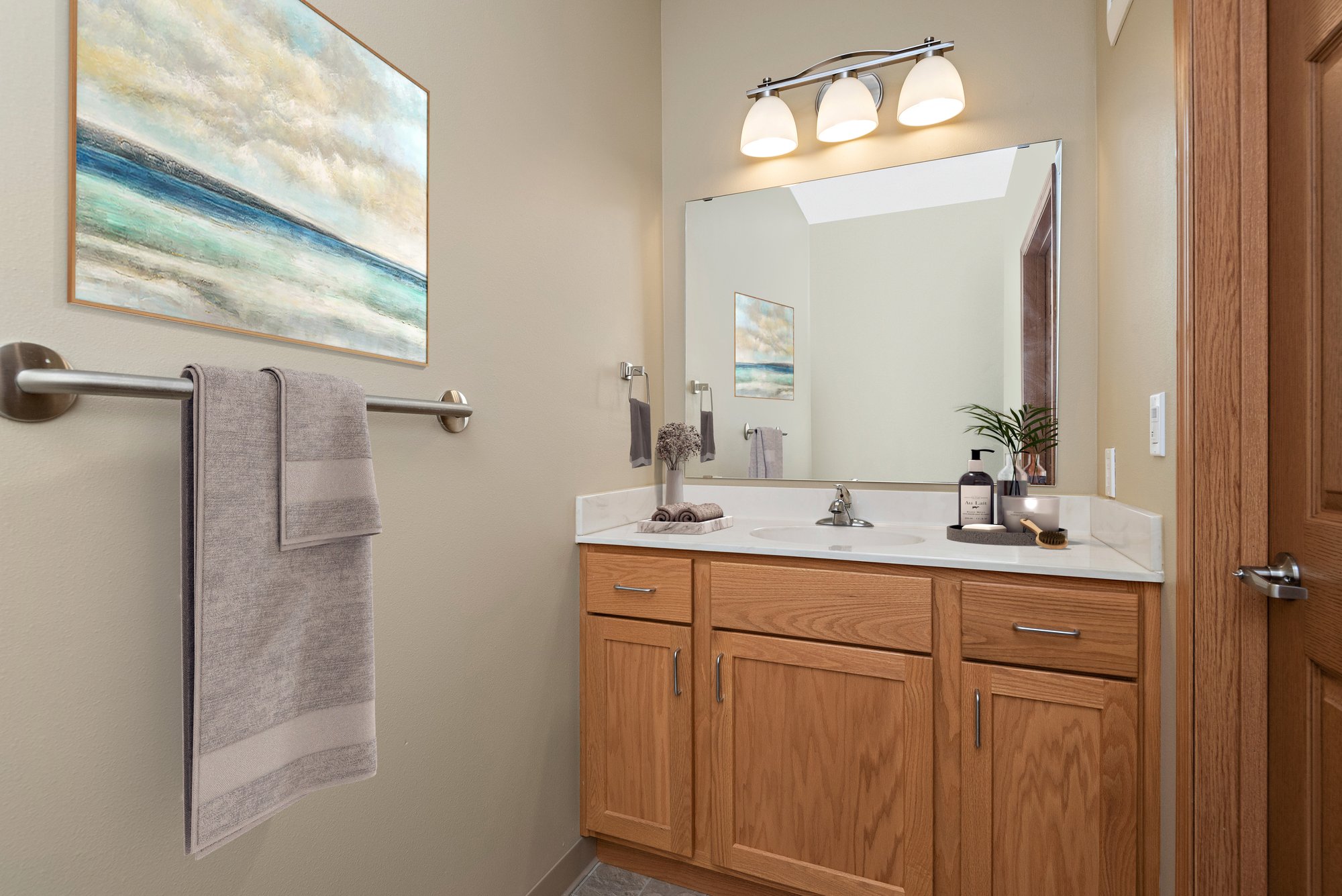 Crossing 2 2 BR 1.5 BA bath