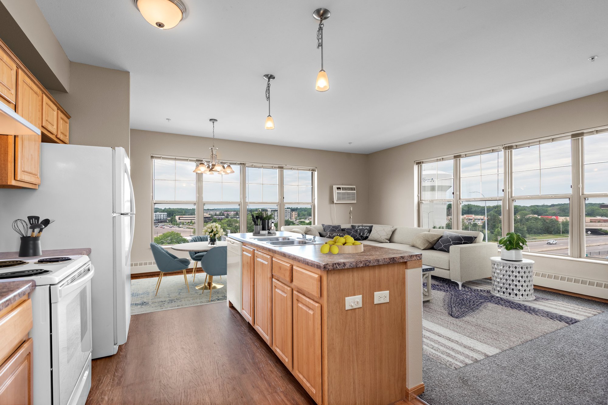 the ridge 3 BR corner living rm