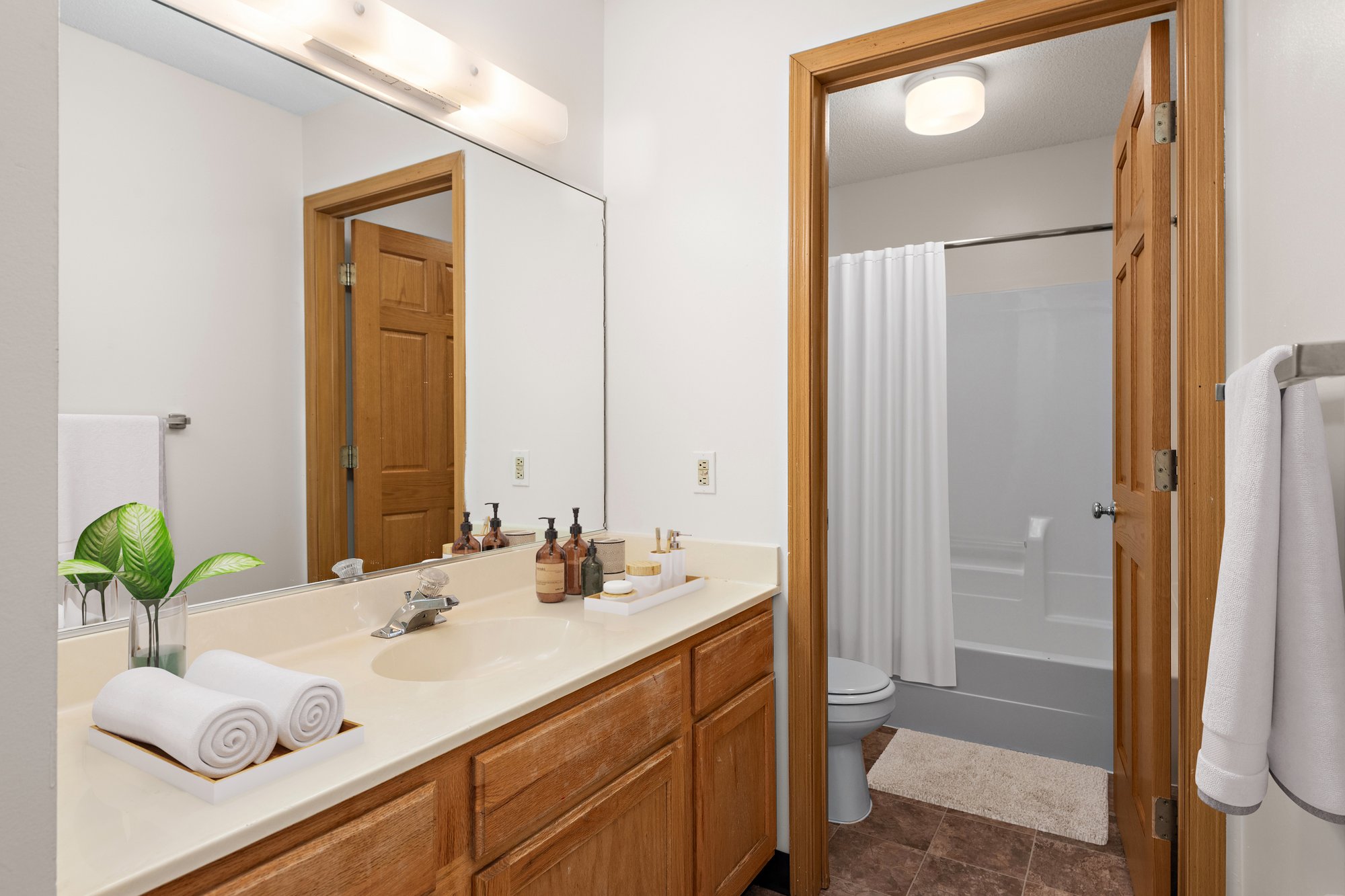 wy 1 3 BR bath